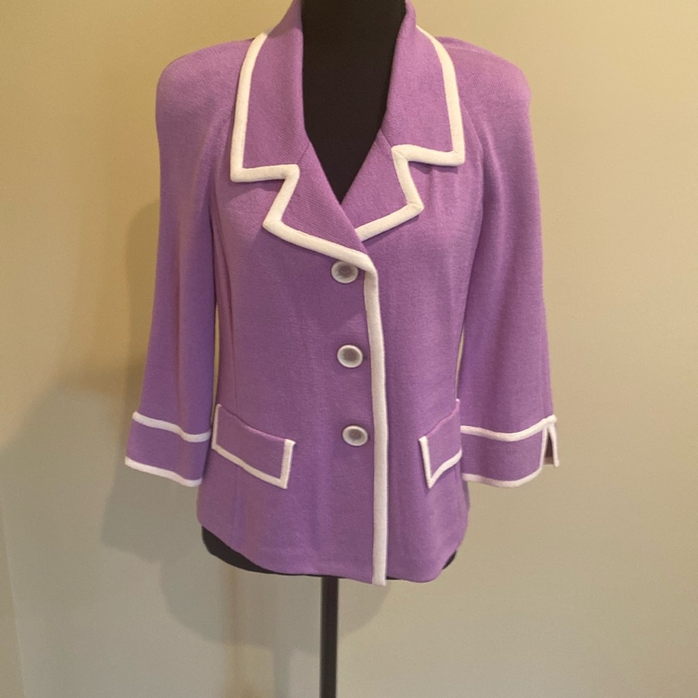 St John collection knit jacket Sz 6 worn once.Lilac (wisteria) with cream detail
